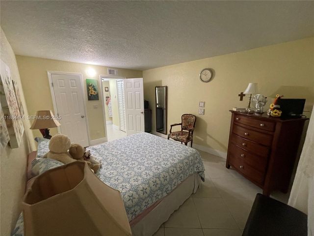 9041 Sunrise Lakes Boulevard 108, Sunrise, FL 33322