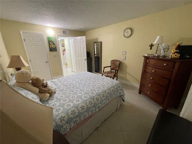 9041 Sunrise Lakes Boulevard 108, Sunrise, FL 33322