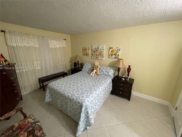 9041 Sunrise Lakes Boulevard 108, Sunrise, FL 33322