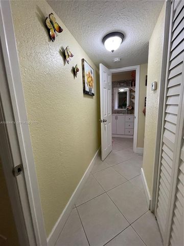 9041 Sunrise Lakes Boulevard 108, Sunrise, FL 33322