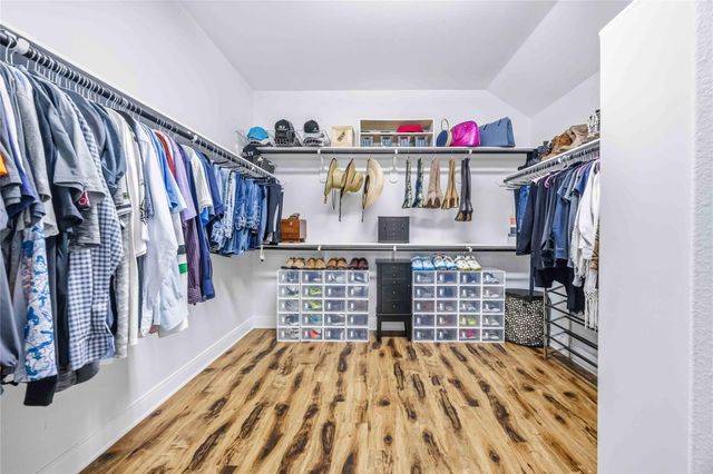 9905 White Oak Lane, Brookshire, TX 77423