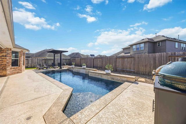 9905 White Oak Lane, Brookshire, TX 77423