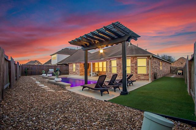 9905 White Oak Lane, Brookshire, TX 77423