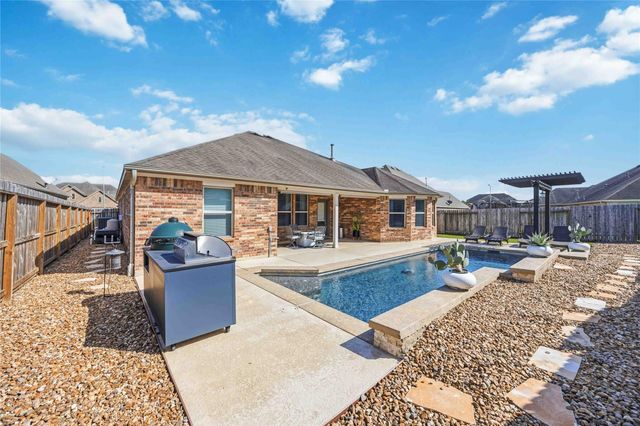 9905 White Oak Lane, Brookshire, TX 77423