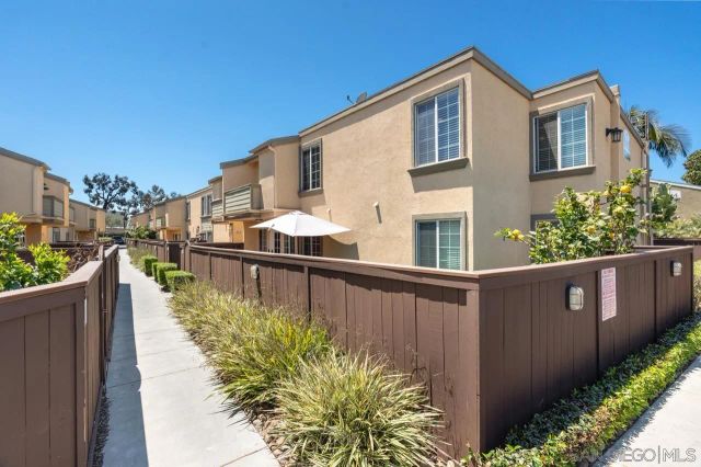 5402 Balboa Arms 415, San Diego, CA 92117