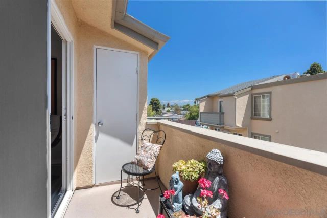 5402 Balboa Arms 415, San Diego, CA 92117