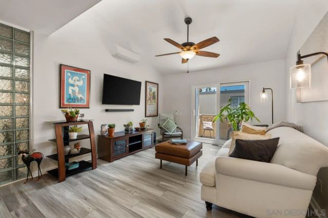 5402 Balboa Arms 415, San Diego, CA 92117