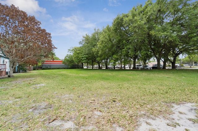 1215 WISCONSIN AVENUE, St Cloud, FL 34769