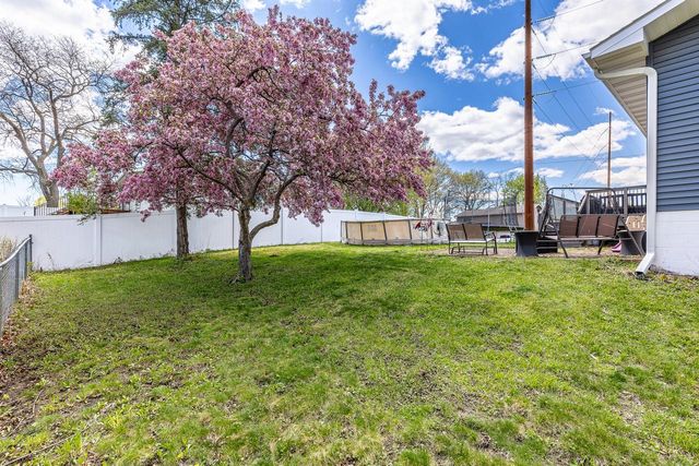 500 Willow STREET, Onalaska, WI 54650