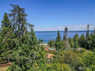 23065 Jefferson Point Road NE, Kingston, WA 98346