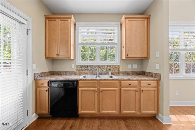 6317 Grove Estates Terrace, Raleigh, NC 27606