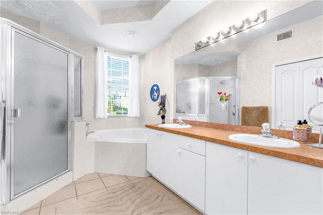 9601 Village View BLVD # 102, Bonita Springs, FL 34135