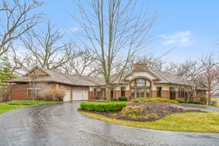 132 N Wynstone Drive, North Barrington, IL 60010