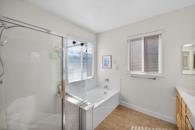 5 Outer Banks Pl, Sacramento, CA 95835