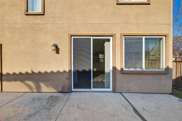 5 Outer Banks Pl, Sacramento, CA 95835