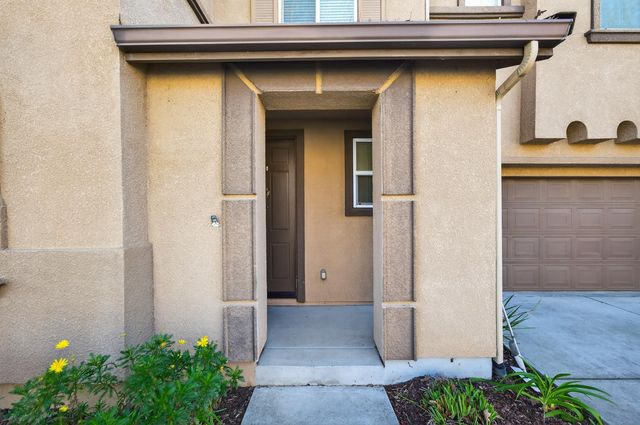 5 Outer Banks Pl, Sacramento, CA 95835