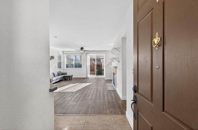 5 Outer Banks Pl, Sacramento, CA 95835