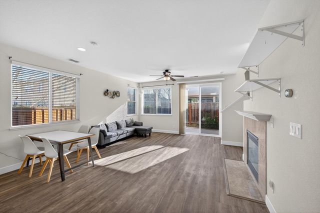 5 Outer Banks Pl, Sacramento, CA 95835