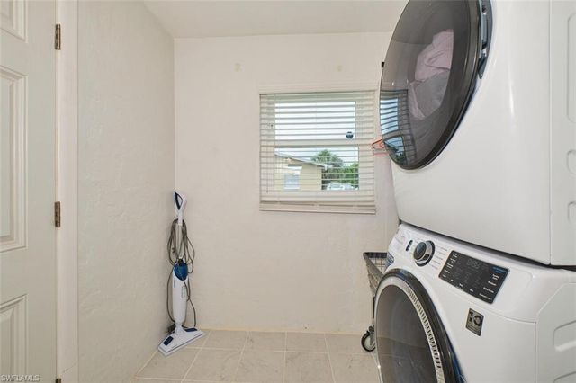 1505 Markdale ST E, Lehigh Acres, FL 33936