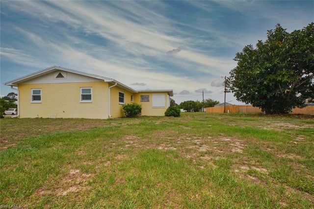 1505 Markdale ST E, Lehigh Acres, FL 33936