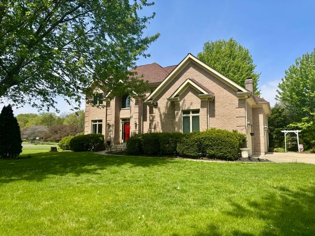 39W796 Dairyherd Lane, St. Charles, IL 60175