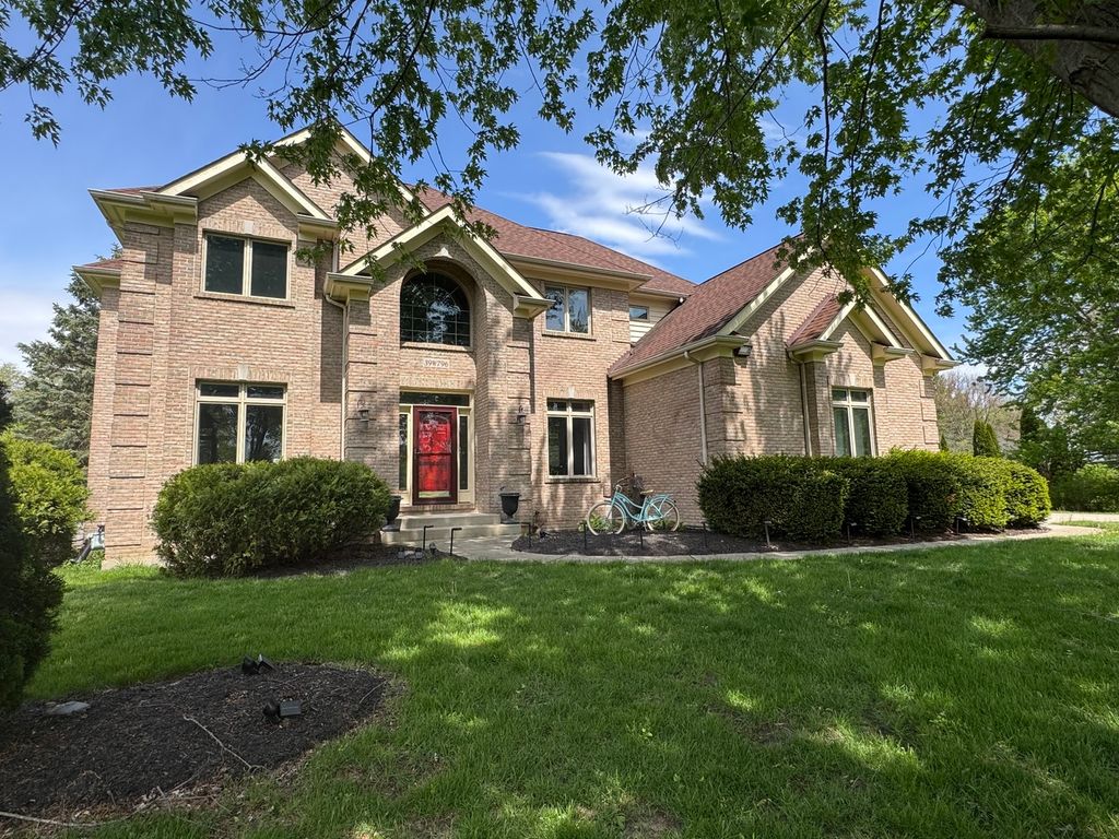 39W796 Dairyherd Lane, St. Charles, IL 60175