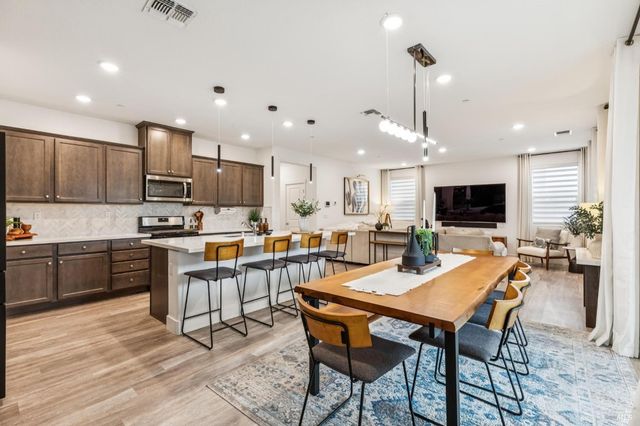 2919 Shaver St, Fairfield, CA 94533