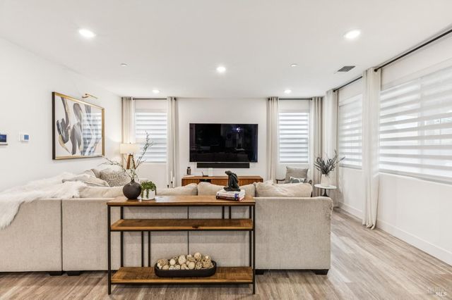 2919 Shaver St, Fairfield, CA 94533