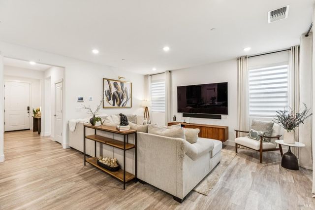 2919 Shaver St, Fairfield, CA 94533