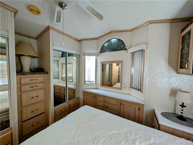 205 Bobolink N Circle, Palmview, TX 78572