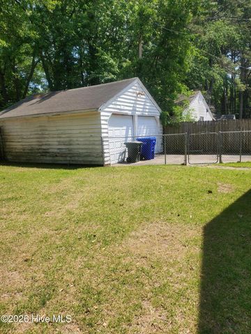305 Glenwood Drive, Greenville, NC 27834