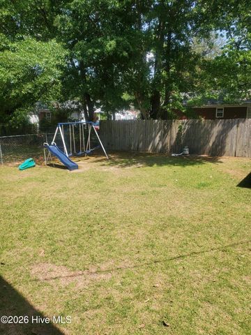 305 Glenwood Drive, Greenville, NC 27834
