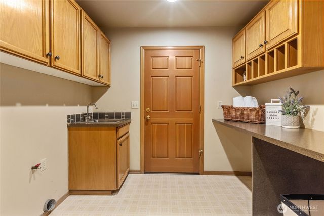 408 SW 336th Court, Federal Way, WA 98023