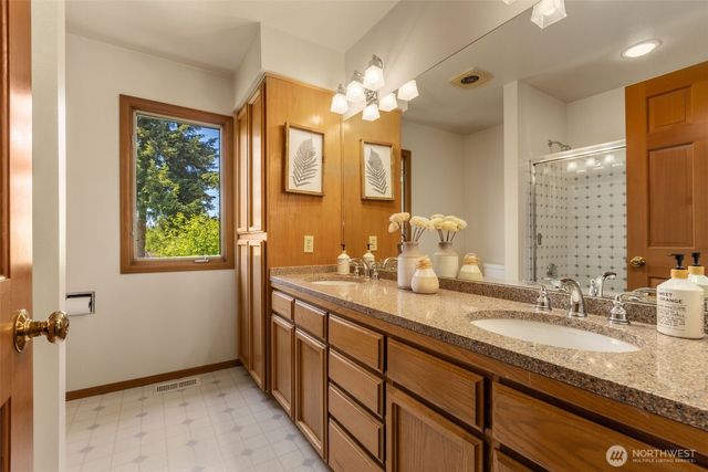 408 SW 336th Court, Federal Way, WA 98023