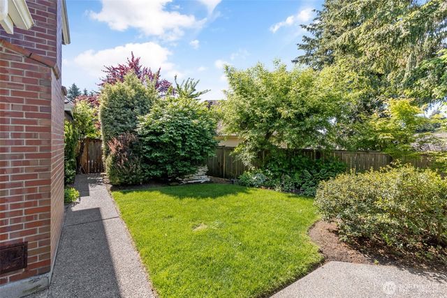 408 SW 336th Court, Federal Way, WA 98023