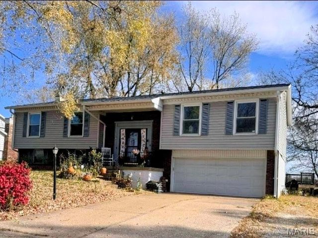 324 Breckenridge Drive, Belleville, IL 62221