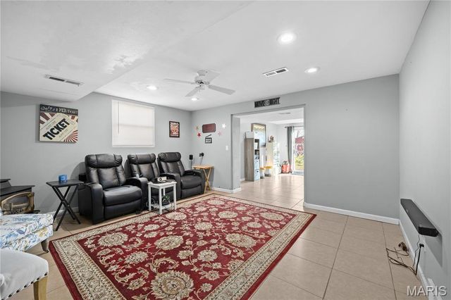 324 Breckenridge Drive, Belleville, IL 62221