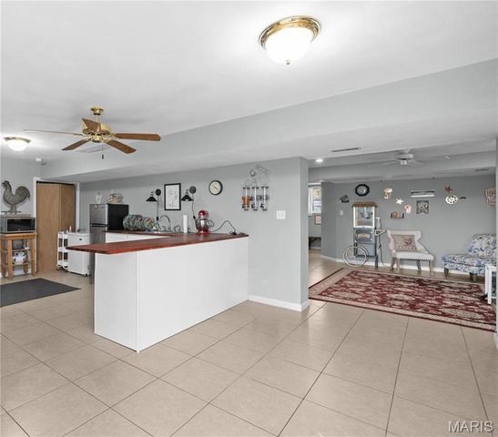 324 Breckenridge Drive, Belleville, IL 62221