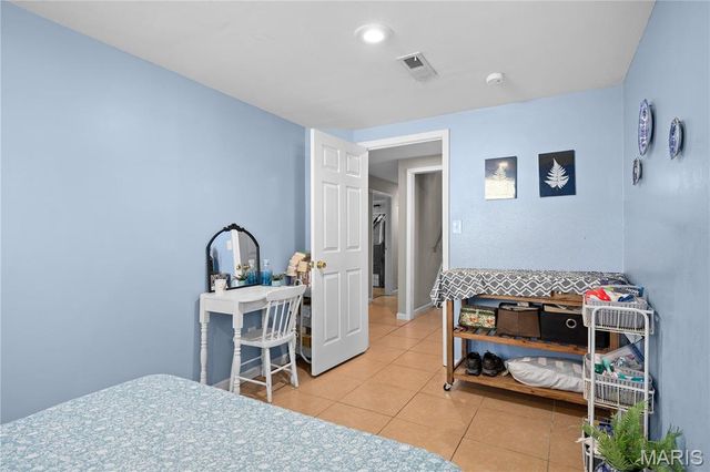 324 Breckenridge Drive, Belleville, IL 62221