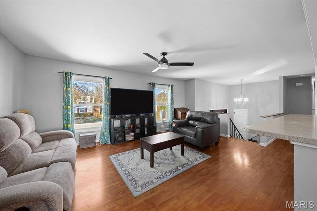 324 Breckenridge Drive, Belleville, IL 62221