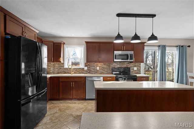 324 Breckenridge Drive, Belleville, IL 62221