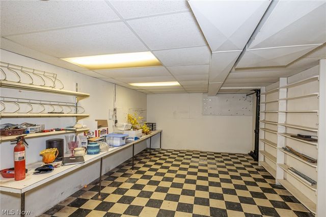 180 S Leavitt Road, Amherst, OH 44001