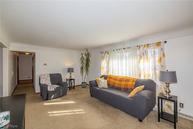 180 S Leavitt Road, Amherst, OH 44001