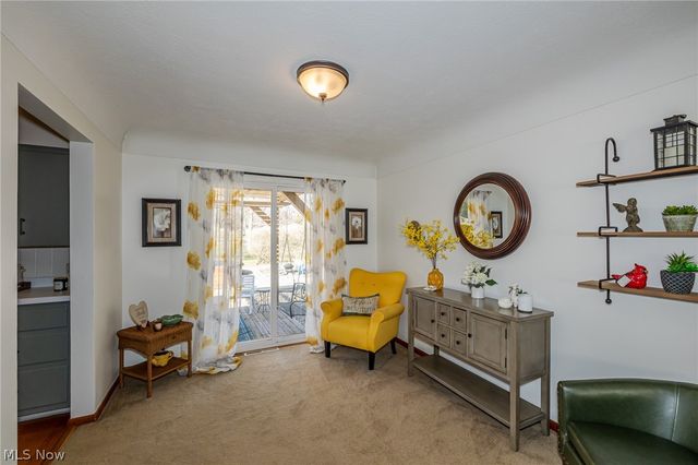 180 S Leavitt Road, Amherst, OH 44001