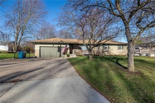 180 S Leavitt Road, Amherst, OH 44001