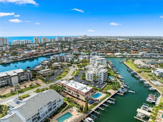 911 Huron CT # 9, Marco Island, FL 34145
