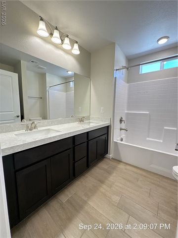8621 Faxom Street, Las Vegas, NV 89166