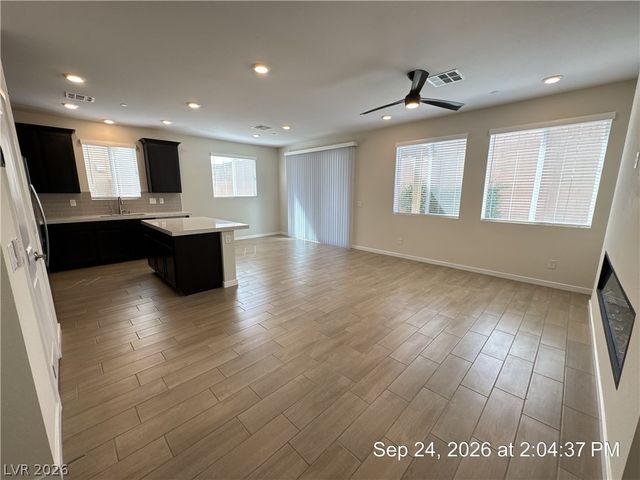 8621 Faxom Street, Las Vegas, NV 89166