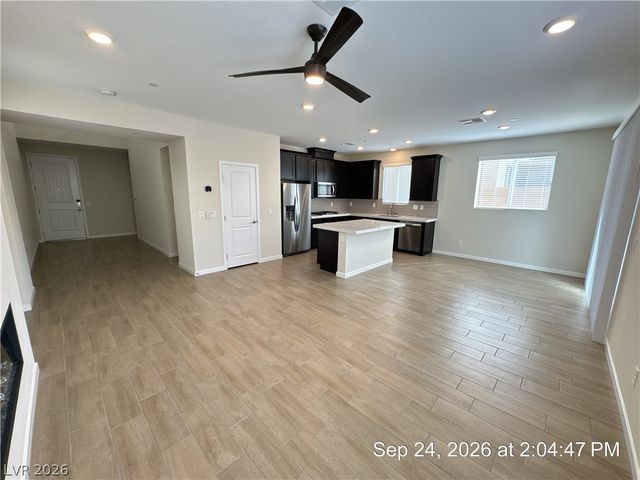 8621 Faxom Street, Las Vegas, NV 89166
