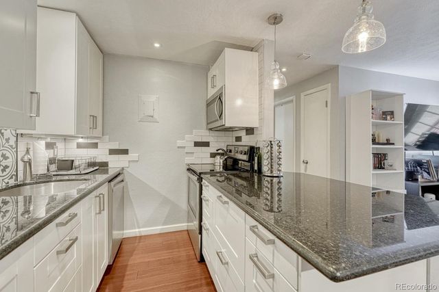 625 N Pennsylvania Street 403, Denver, CO 80203